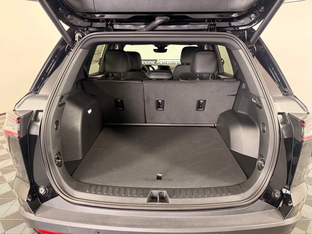 New 2027 Chevrolet Equinox RS w/ Safety and Technology Package AWD/4WD image 14