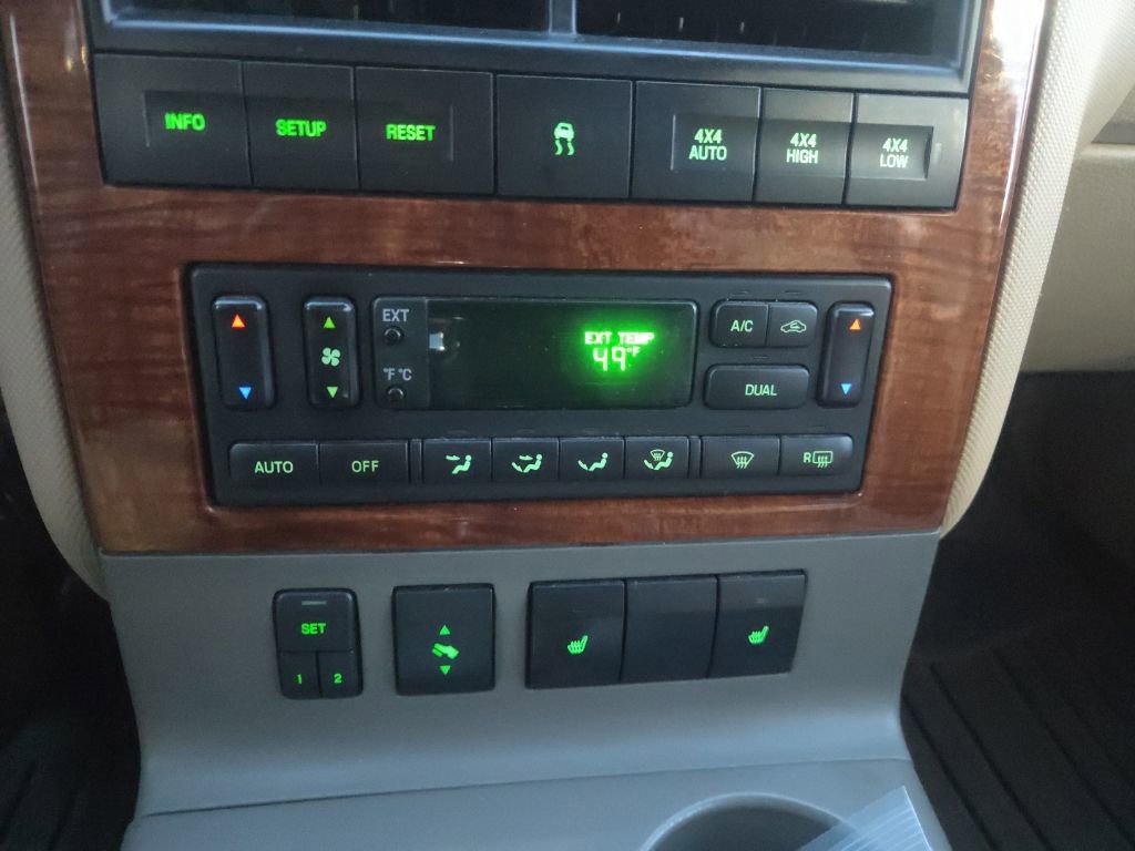 Used 2006 Ford Explorer Eddie Bauer AWD/4WD image 13