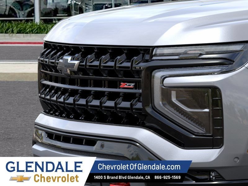New 2026 Chevrolet Suburban Z71 w/ Comfort Package AWD/4WD image 13