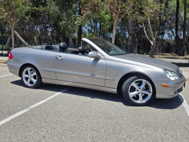 Used 2005 Mercedes-Benz CLK 320 Cabriolet image 6