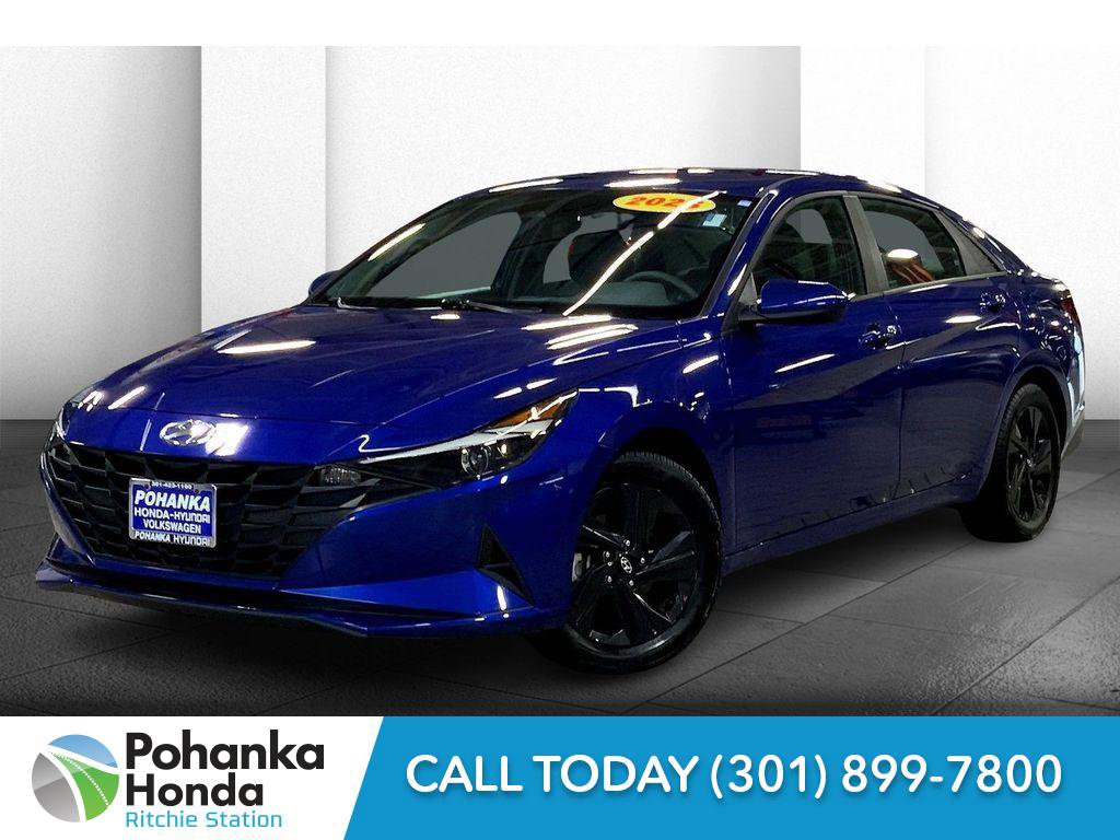 Used 2023 Hyundai Elantra SEL w/ Cargo Package image 12