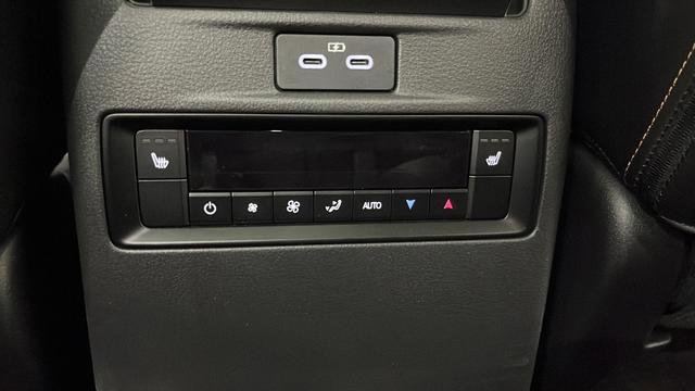 Used 2024 MAZDA CX-90 Plug-In Hybrid w/ Premium Plus AWD/4WD image 33
