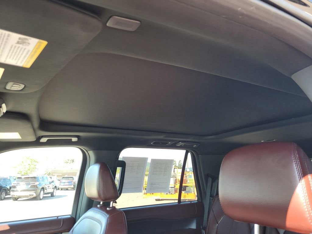 Used 2024 Ford Expedition Limited image 18