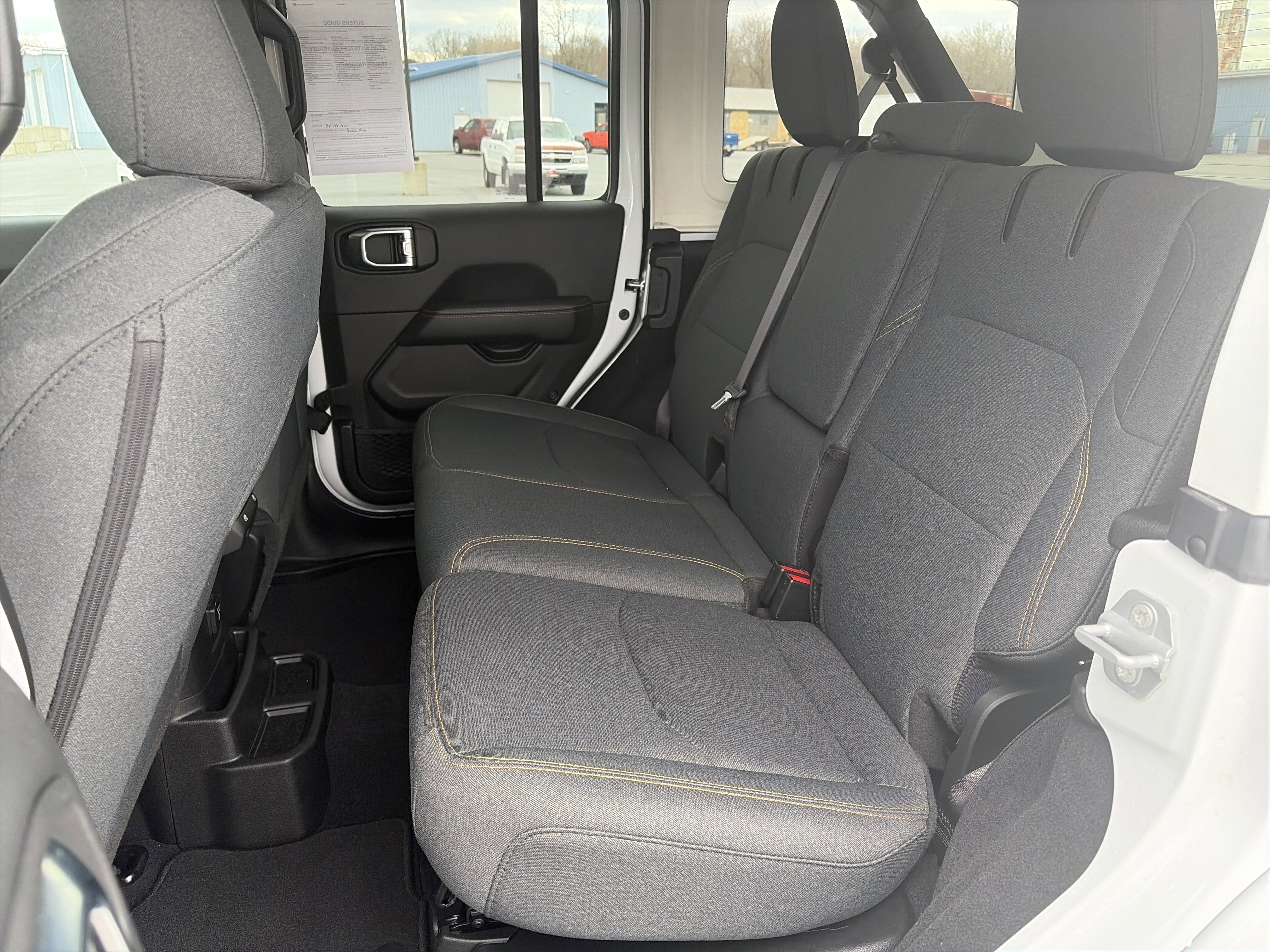 Used 2025 Jeep Wrangler Sahara w/ Safety Group AWD/4WD image 13