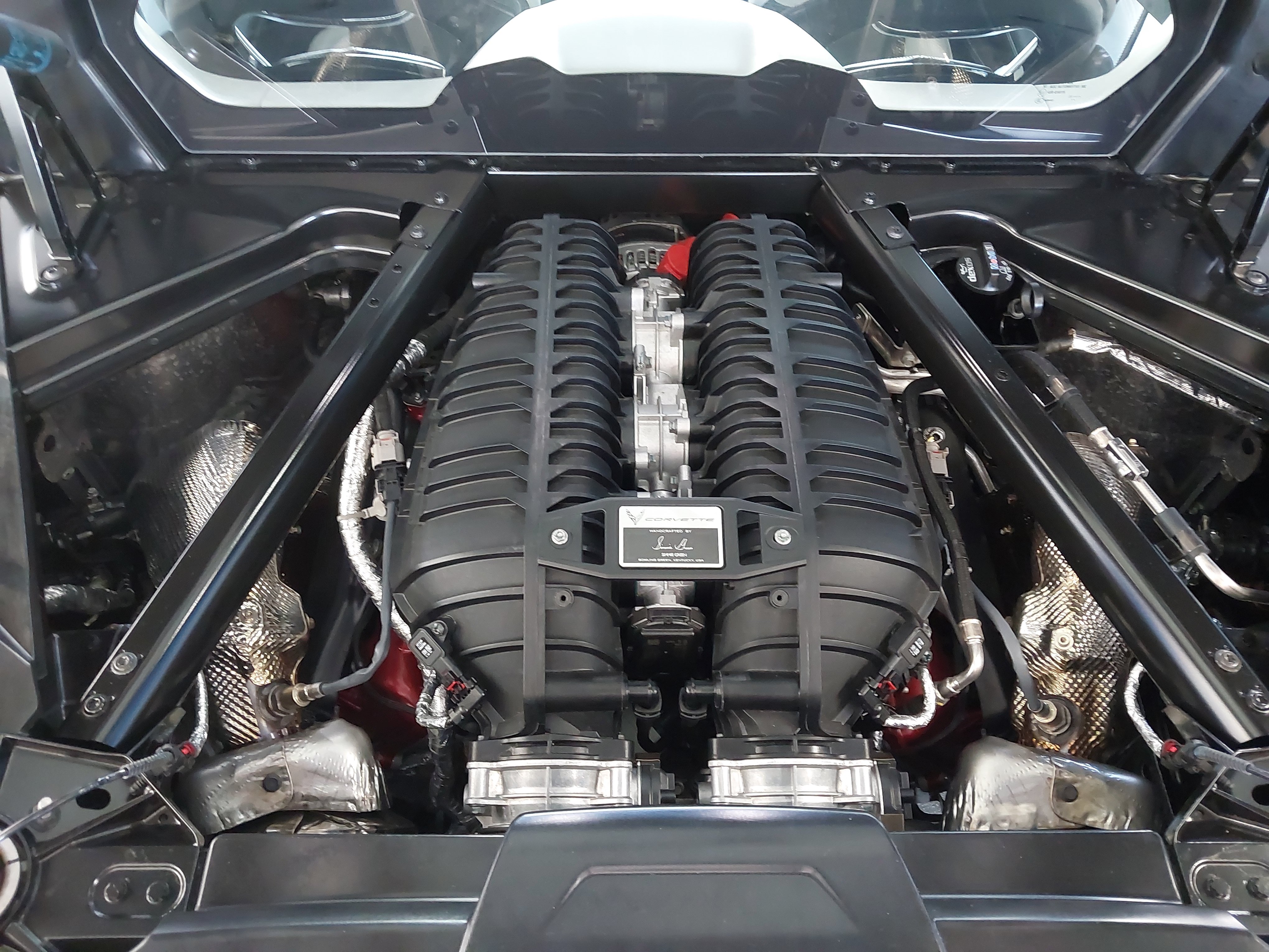 Used 2024 Chevrolet Corvette Z06 w/ Stealth Interior Trim Package RWD image 30