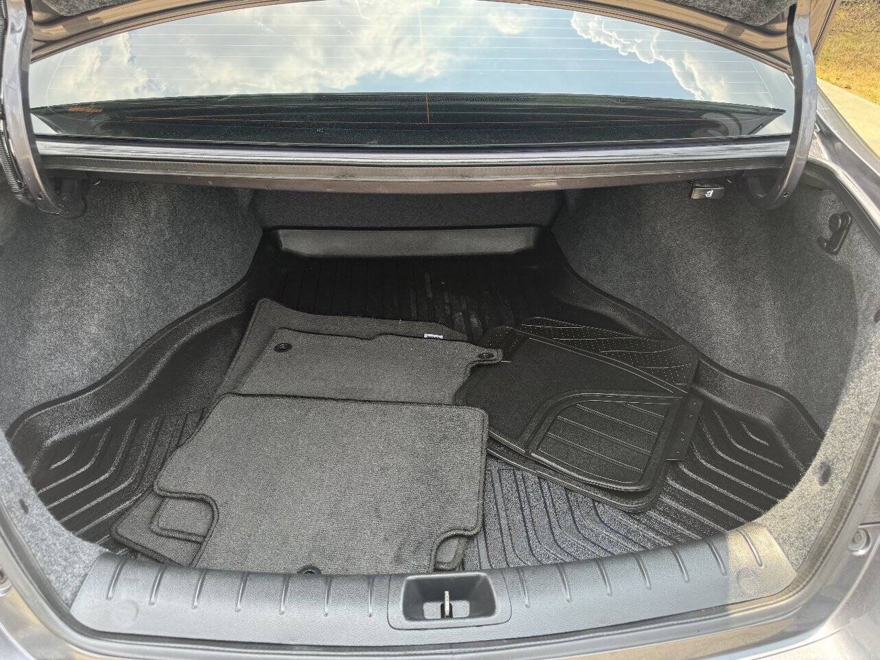 Used 2015 Honda Accord EX-L image 28