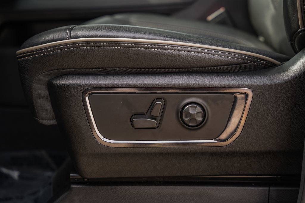 Certified 2023 RAM 1500 Limited w/ Body Color Bumper Group image 48