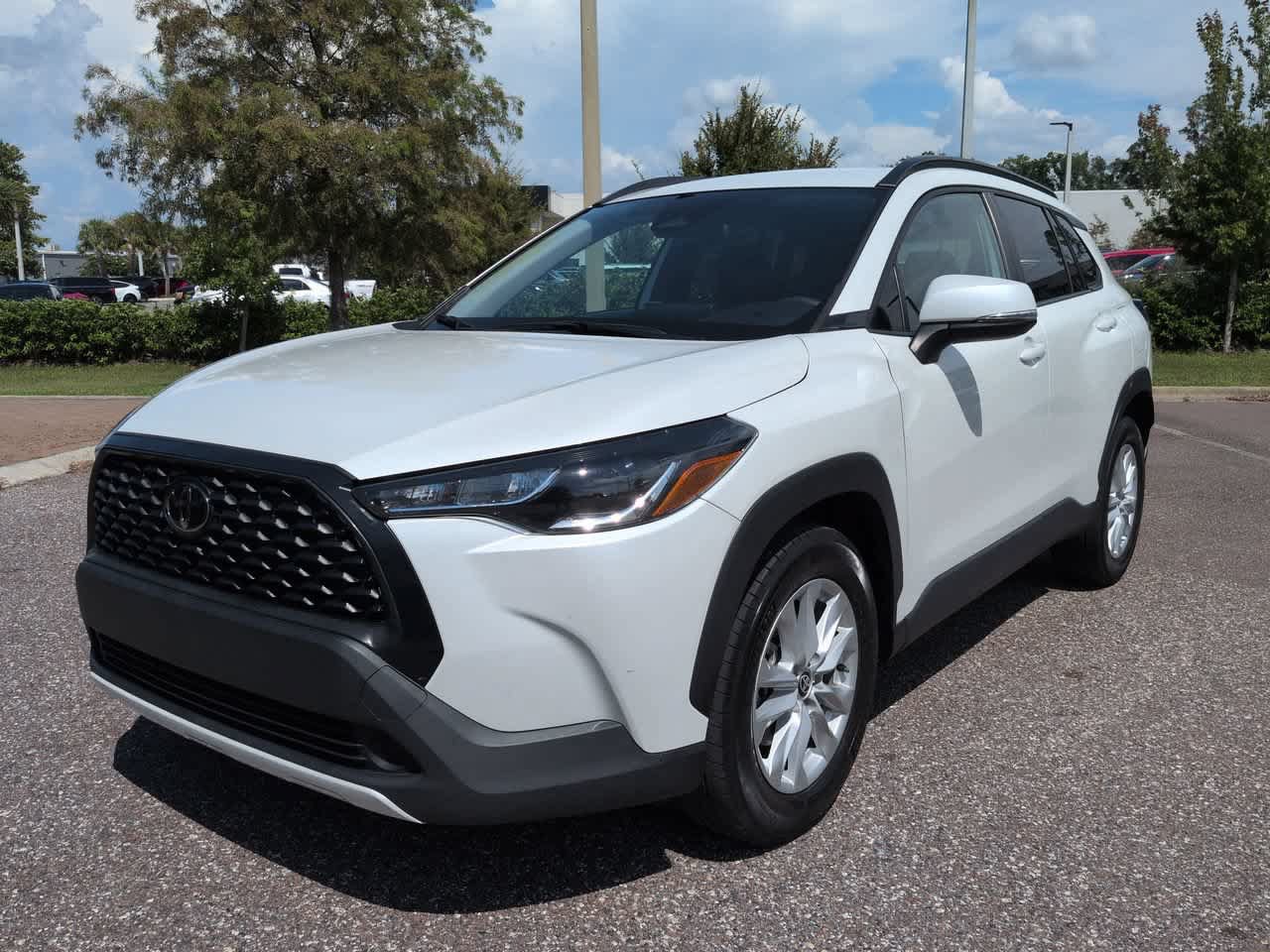 Certified 2023 Toyota Corolla Cross LE FWD image 2