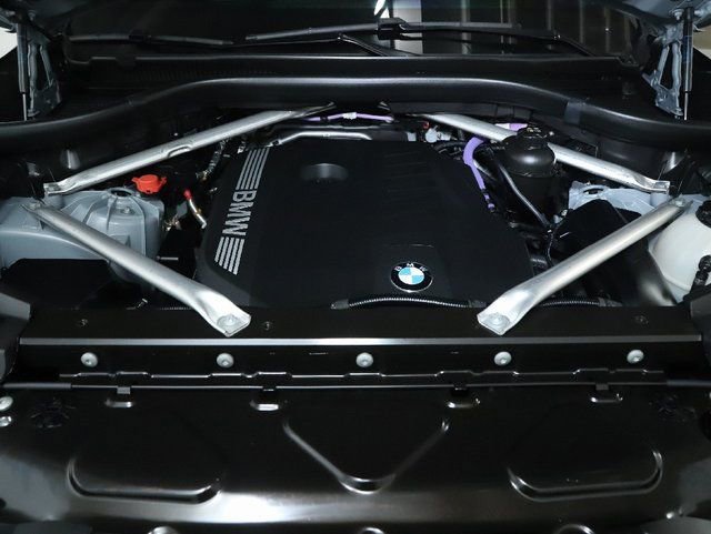 Used 2024 BMW X5 xDrive40i w/ Executive Package AWD/4WD image 40