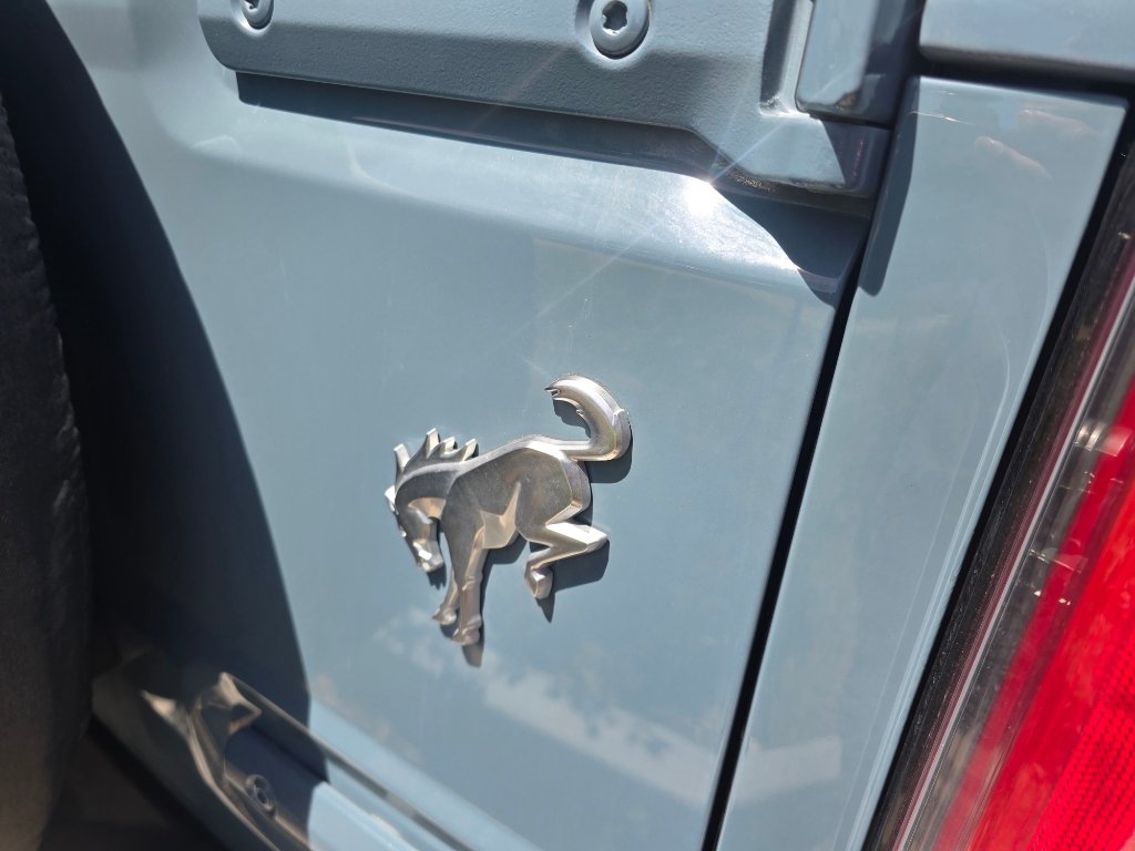 Used 2022 Ford Bronco Outer Banks AWD/4WD image 14