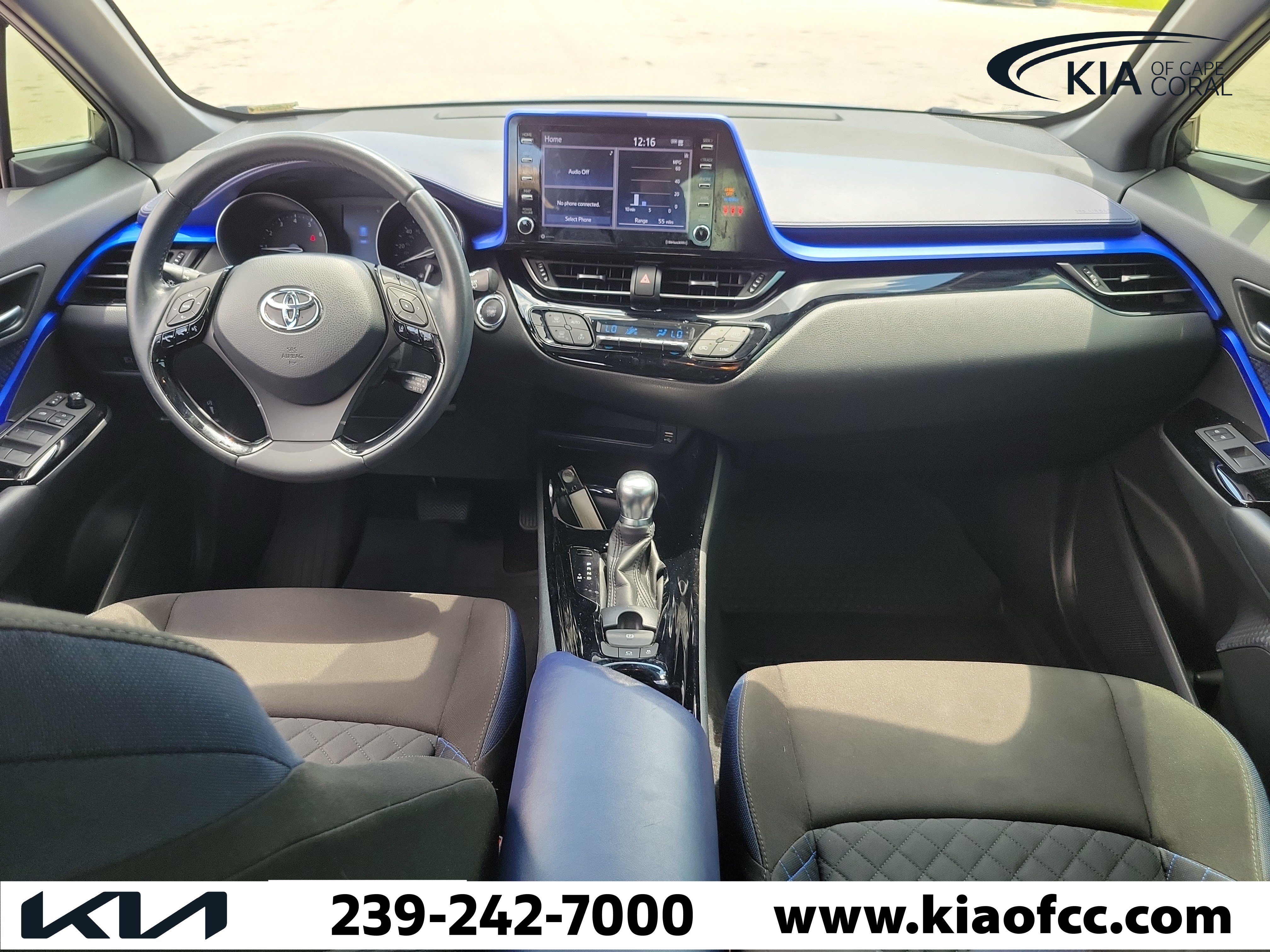 Used 2020 Toyota C-HR XLE FWD image 15