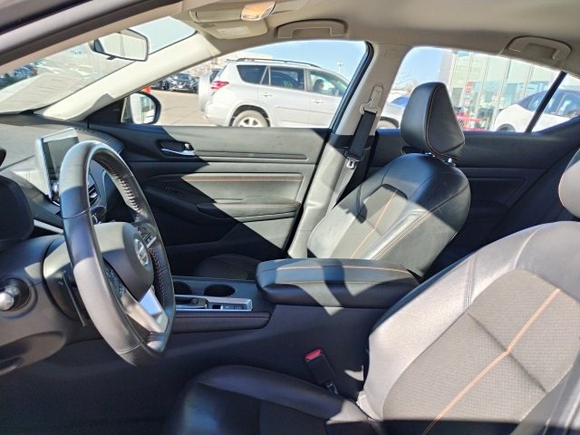 Used 2022 Nissan Altima 2.5 SR image 13