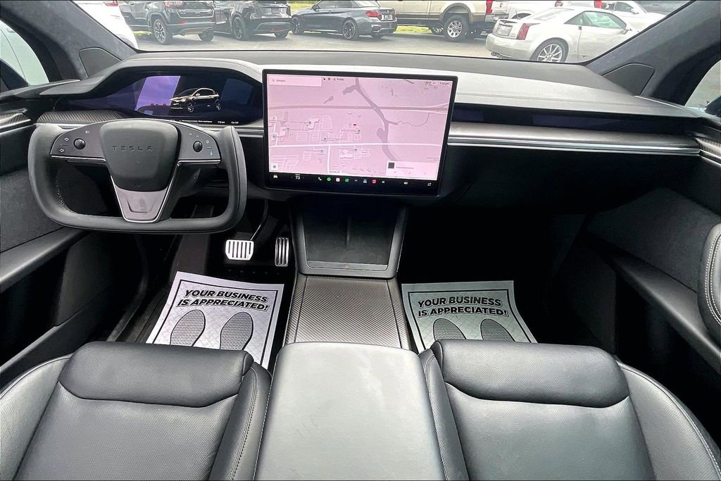 Used 2022 Tesla Model X Plaid image 9