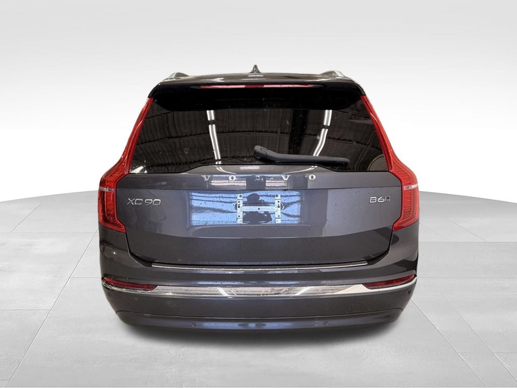 Used 2023 Volvo XC90 B6 Plus w/ Protection Package Premier AWD/4WD image 4