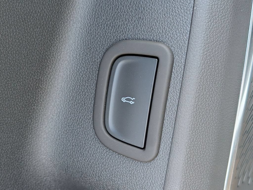 New 2026 GMC Acadia Elevation w/ Elevation Premium Package AWD/4WD image 42