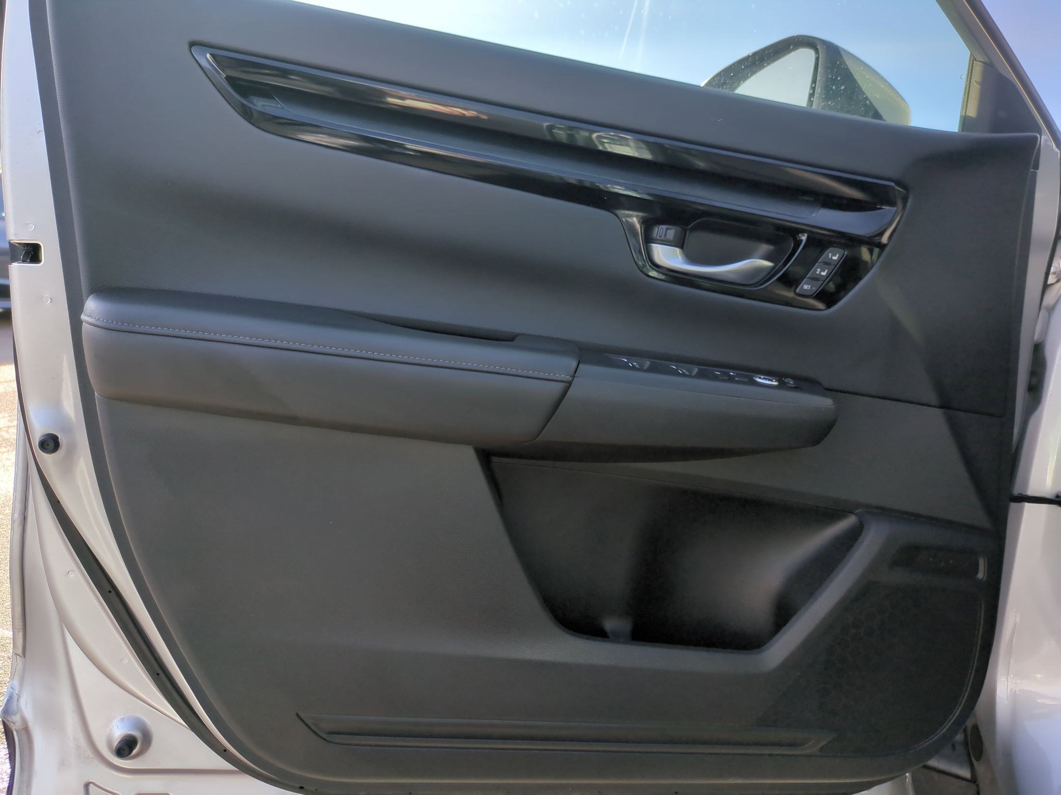 Used 2024 Honda CR-V EX-L image 16