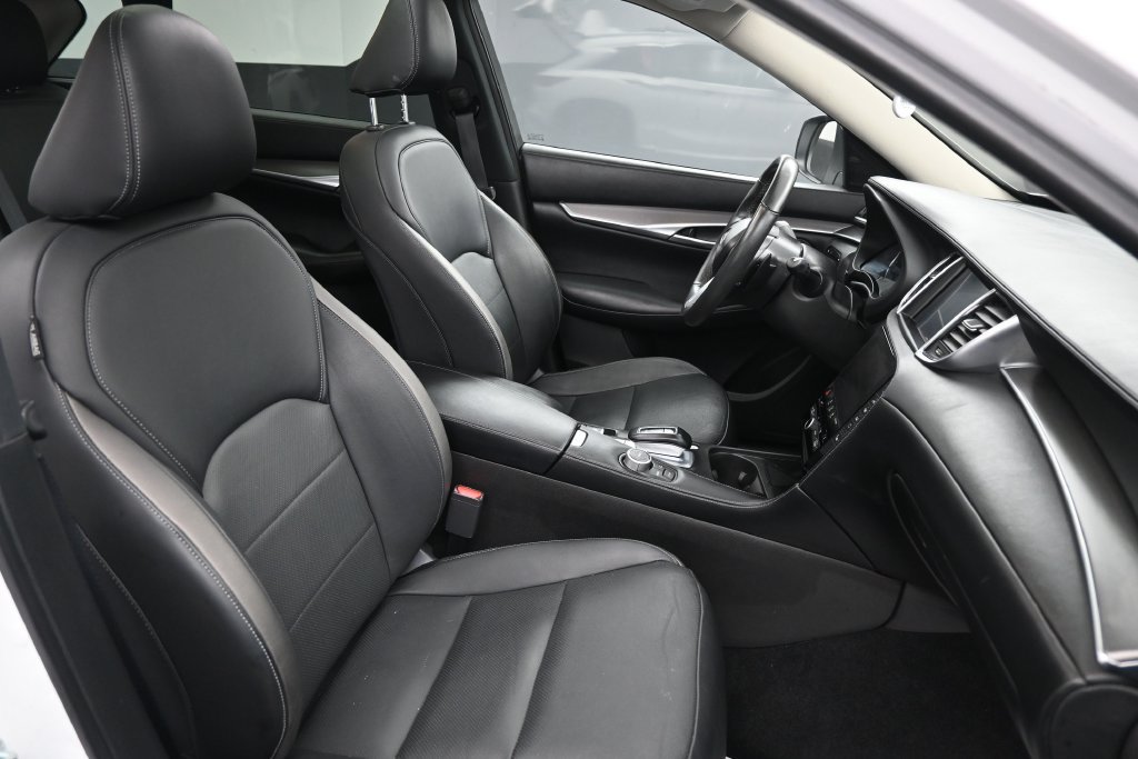 Used 2023 INFINITI QX50 Luxe FWD image 29