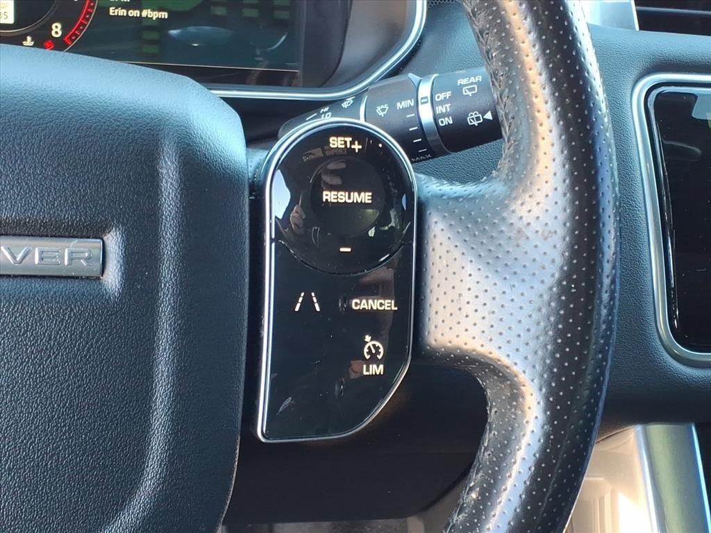 Used 2020 Land Rover Range Rover Sport SE image 21