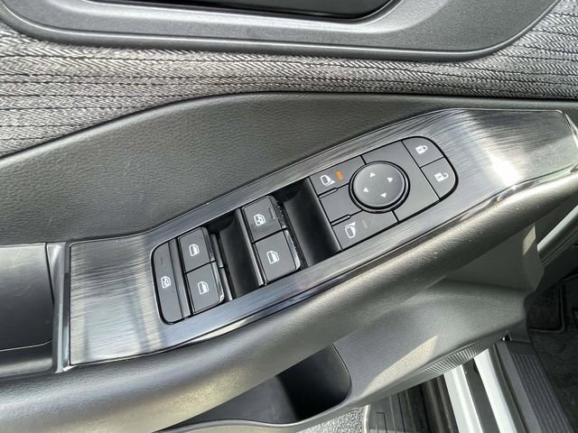 Used 2023 Nissan Rogue S AWD/4WD image 16