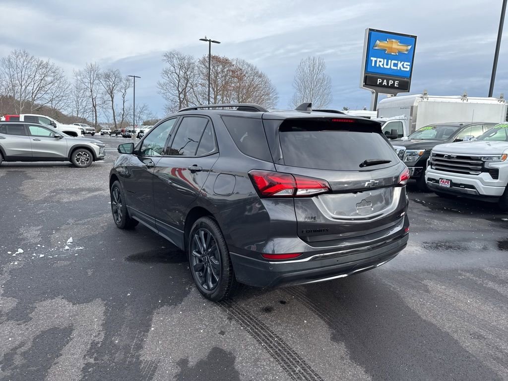Used 2022 Chevrolet Equinox RS w/ RS Leather Package image 7