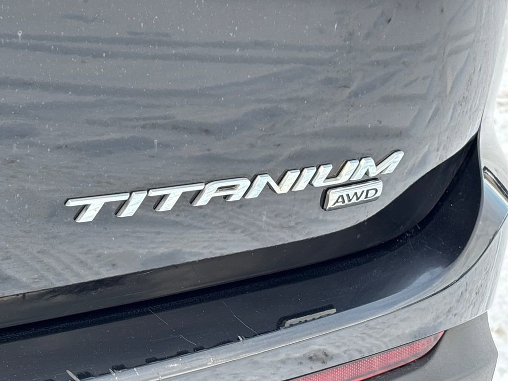 Used 2016 Ford Edge Titanium w/ Technology Package image 13