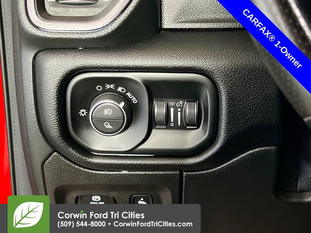 Used 2022 RAM 1500 Laramie AWD/4WD image 18