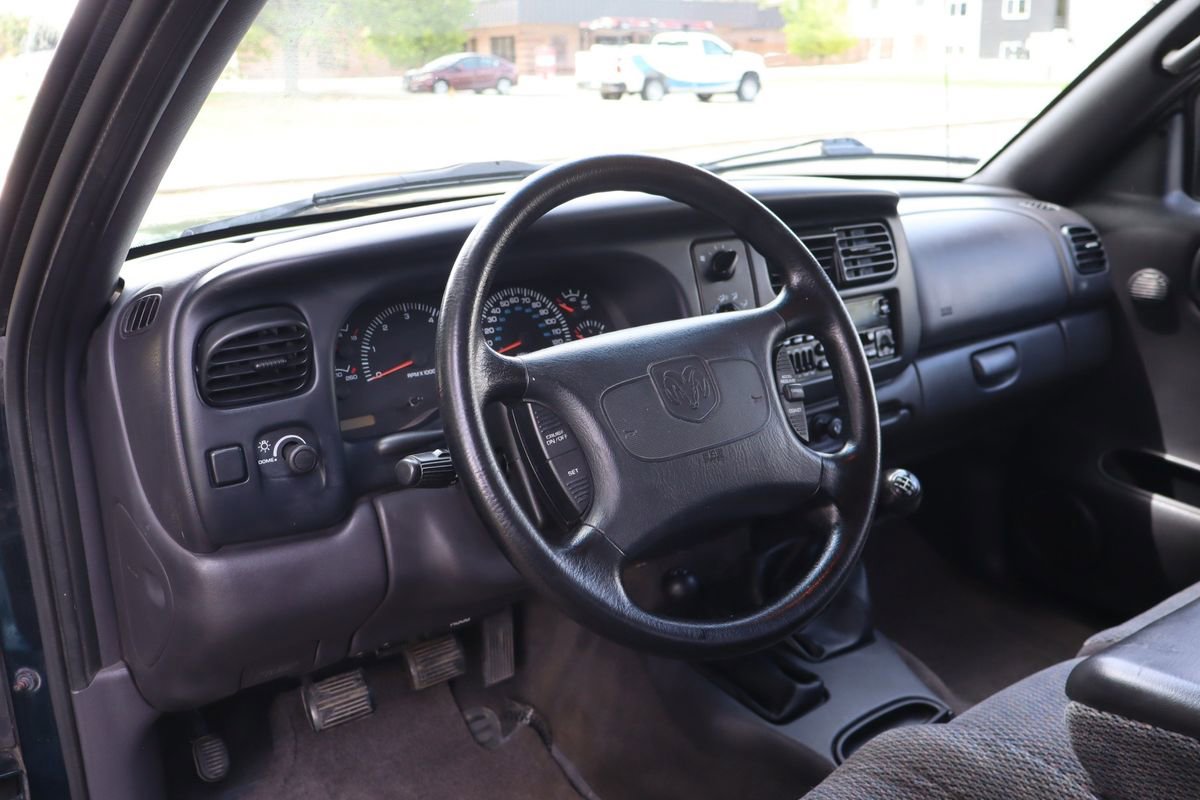 Used 1998 Dodge Dakota Sport AWD/4WD image 15