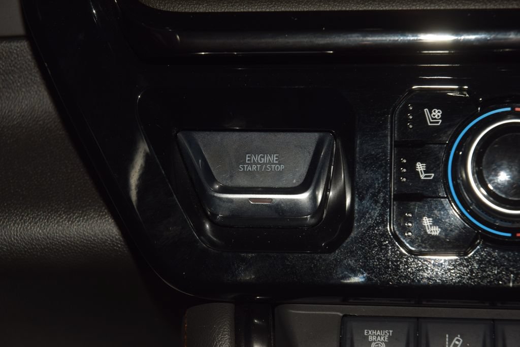 Used 2025 GMC Sierra 2500 AT4 w/ AT4 Premium Plus Package AWD/4WD image 34