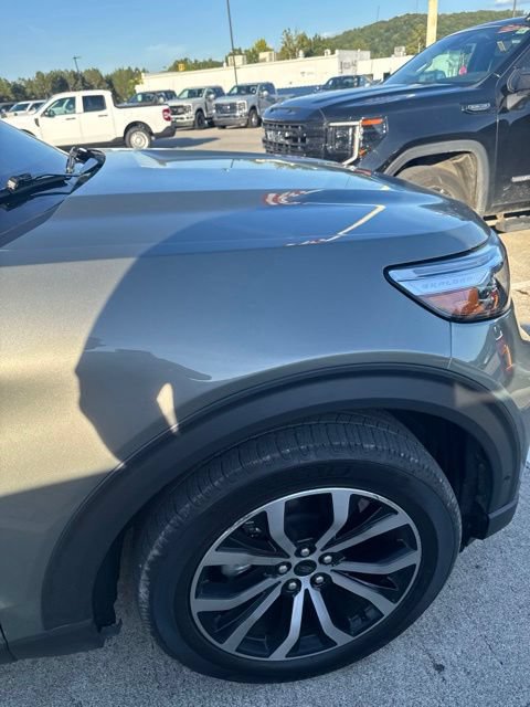 Certified 2020 Ford Explorer ST w/ Premium Technology Package AWD/4WD image 24