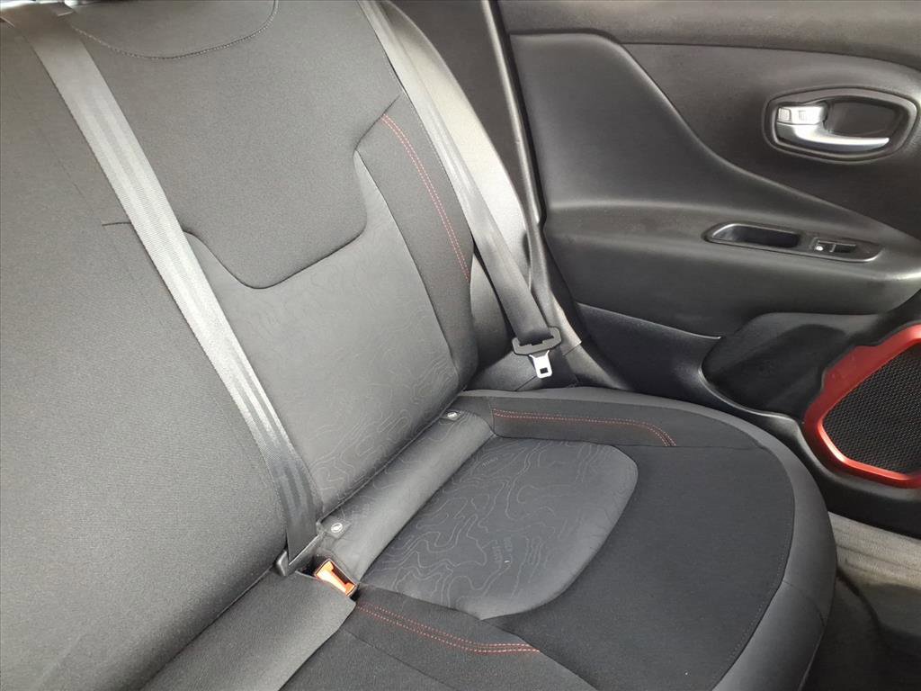 Used 2019 Jeep Renegade Trailhawk w/ Trailer Tow Group image 24