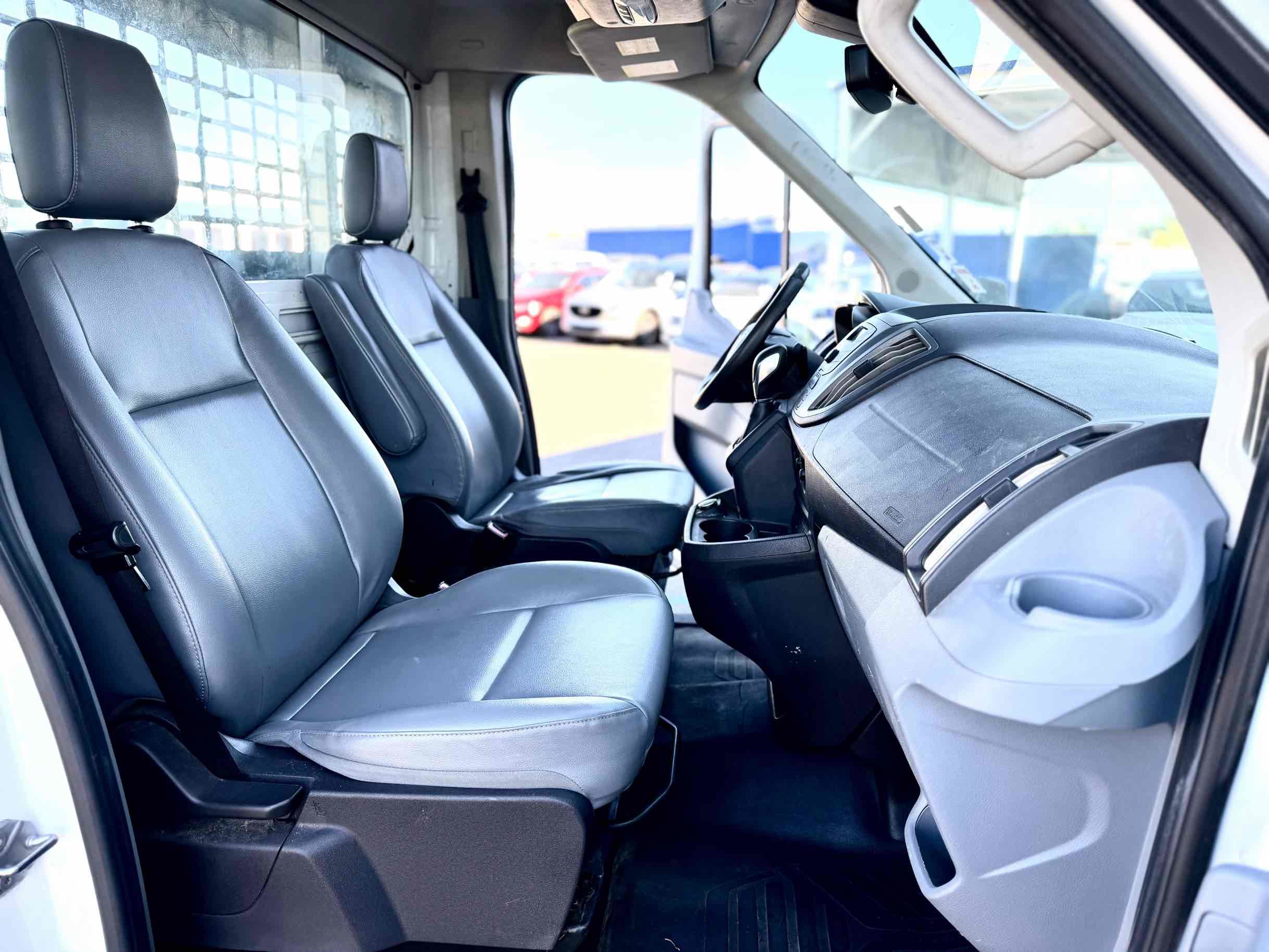 Used 2018 Ford Transit 250 138 RWD image 13