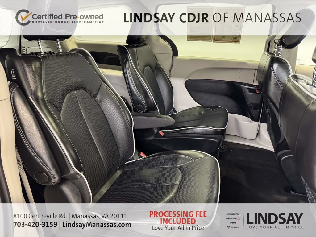 Used 2023 Chrysler Pacifica Limited FWD image 16