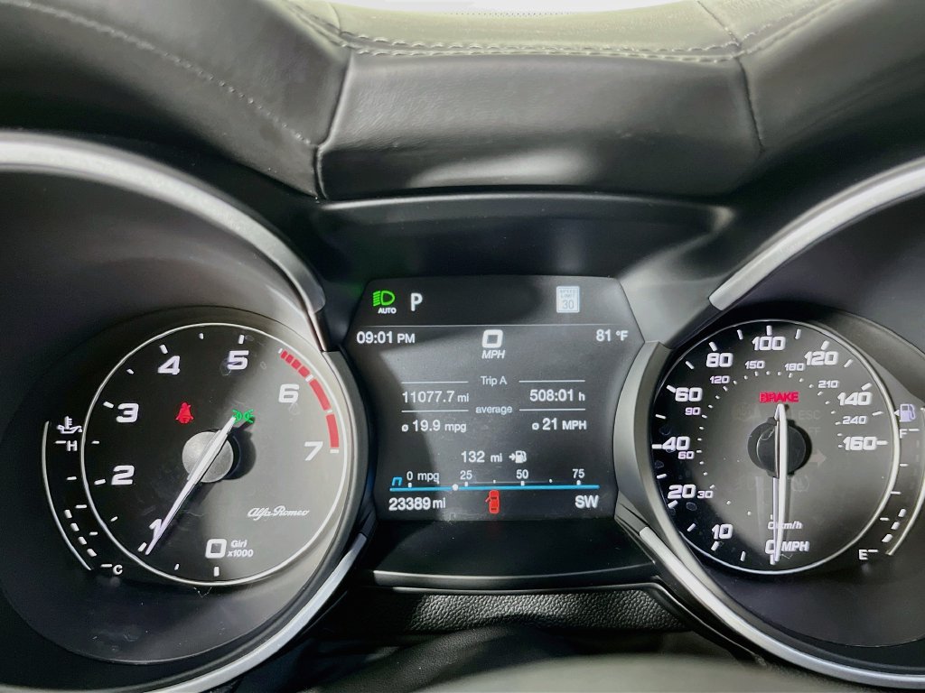 Used 2023 Alfa Romeo Stelvio Veloce AWD/4WD image 19