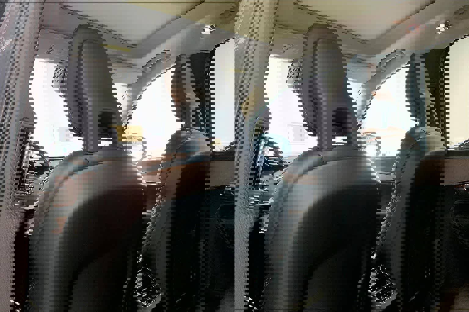 Used 2021 Volvo XC90 T6 Inscription w/ Climate Package image 12