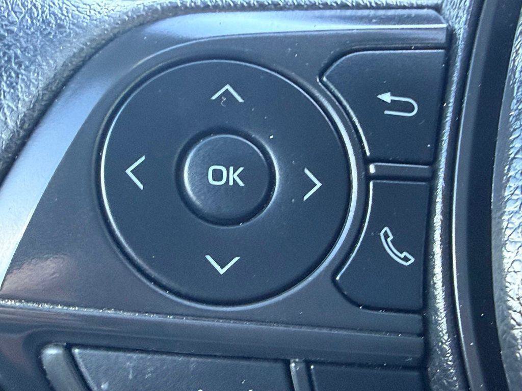 Used 2025 Toyota Corolla LE FWD image 15