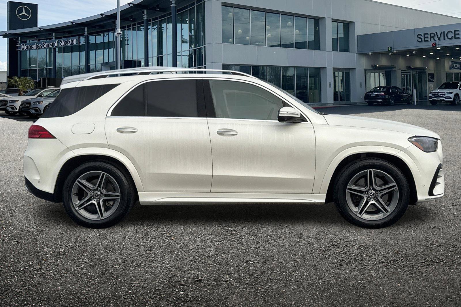 Certified 2024 Mercedes-Benz GLE 450 4MATIC image 3