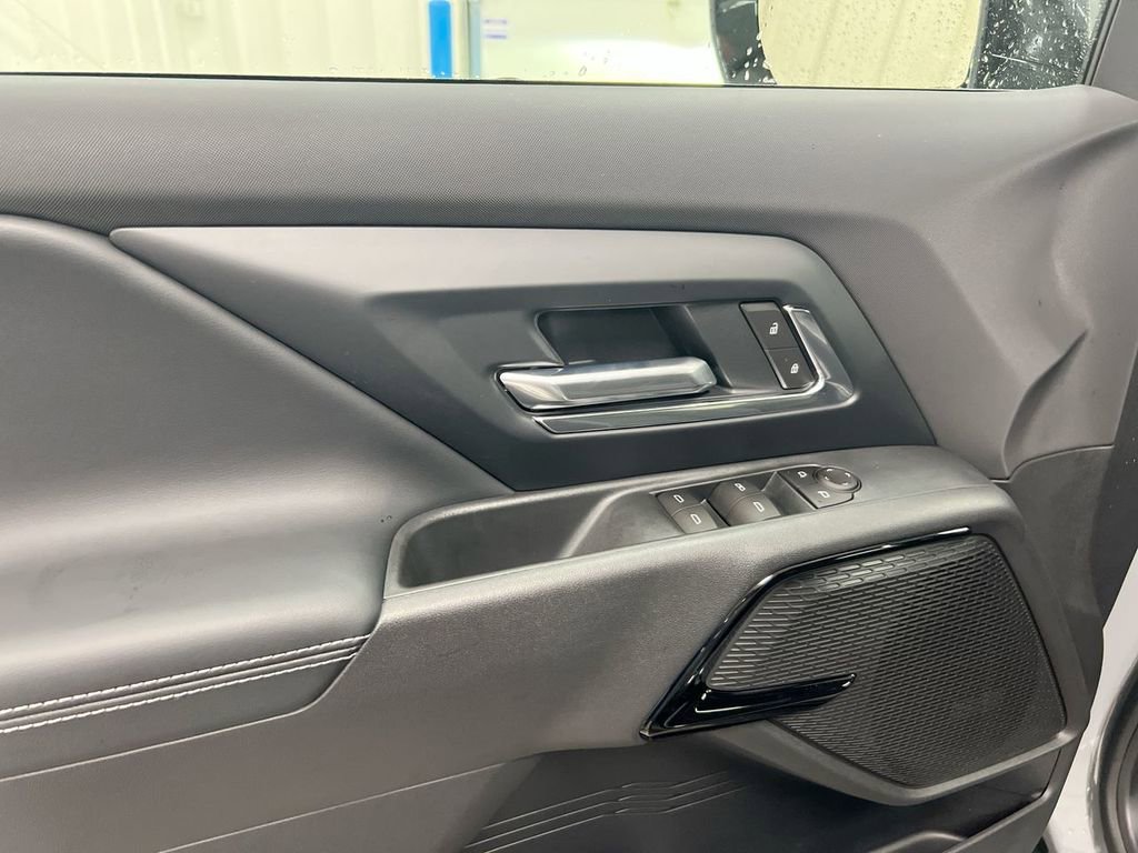 New 2026 Chevrolet Silverado EV LT AWD/4WD image 21