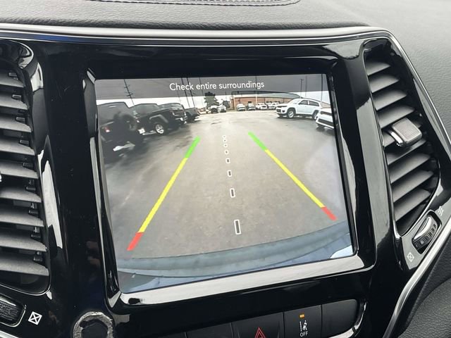 Used 2021 Jeep Cherokee Limited image 31