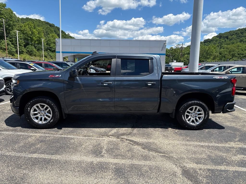 Used 2022 Chevrolet Silverado 1500 RST AWD/4WD image 2