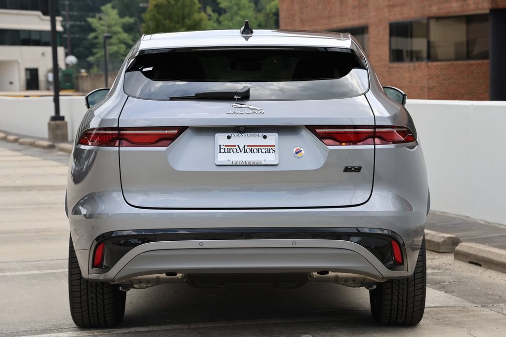 Certified 2026 Jaguar F-PACE R-Dynamic S AWD/4WD image 4