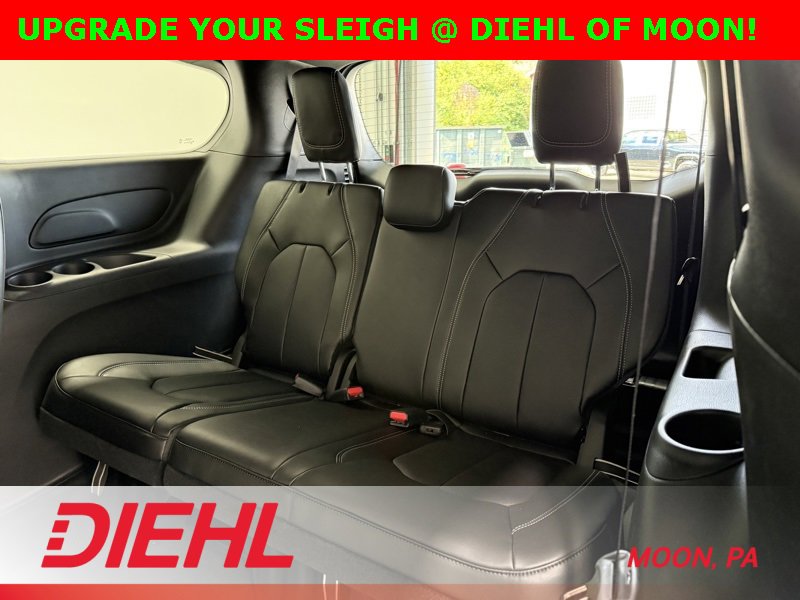 New 2026 Chrysler Pacifica Select image 19