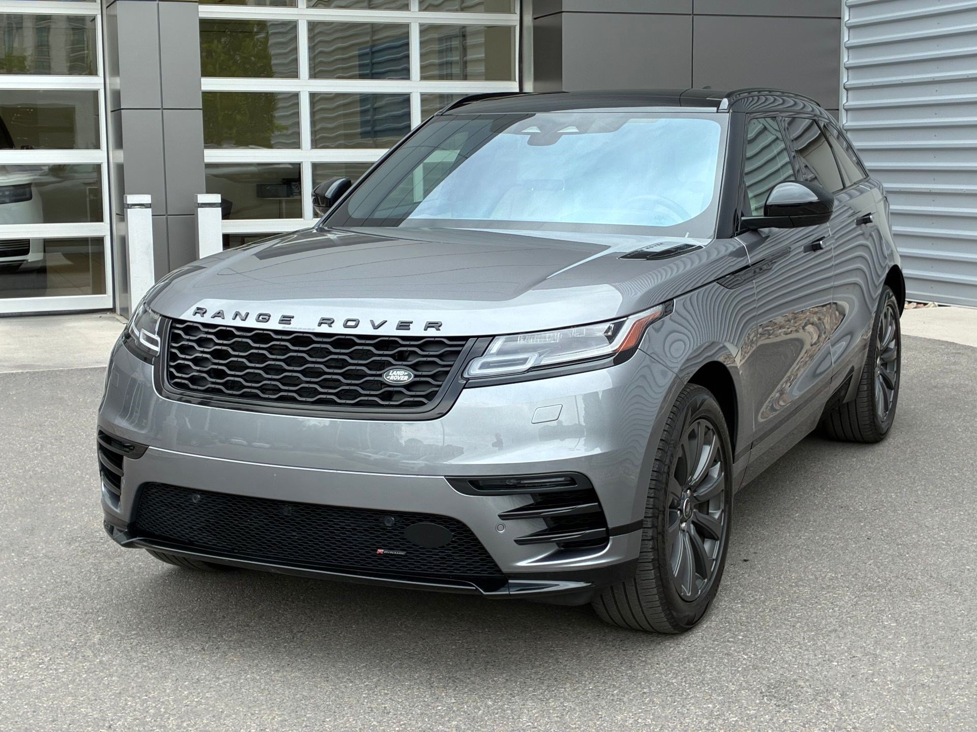 Used 2022 Land Rover Range Rover Velar R-Dynamic S AWD/4WD image 8