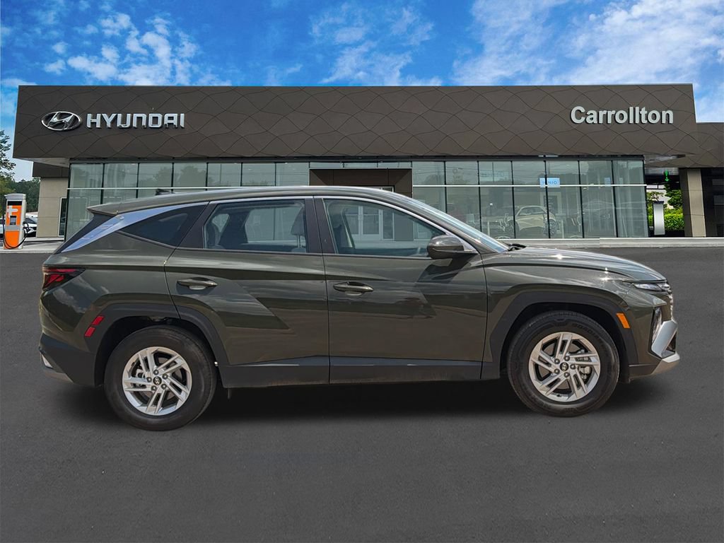 Used 2026 Hyundai Tucson SE FWD image 4