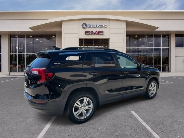 Used 2022 GMC Terrain SLE w/ Driver Convenience Package image 14