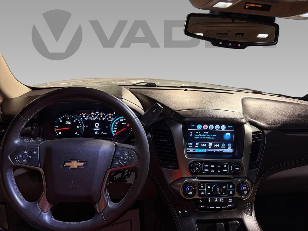Used 2017 Chevrolet Suburban LT image 2