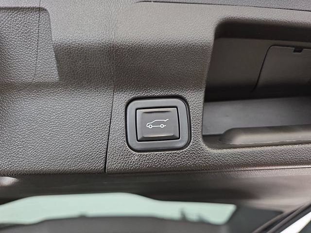 Used 2023 GMC Acadia Denali AWD/4WD image 36