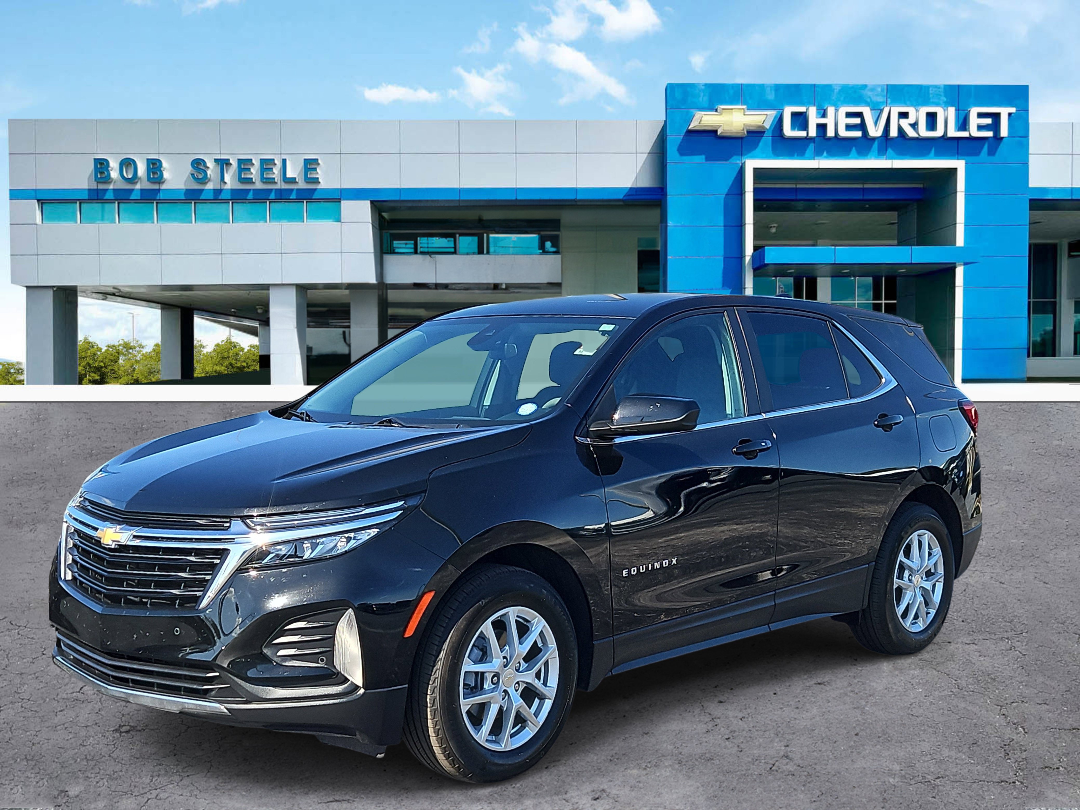 Used 2024 Chevrolet Equinox LT FWD image 2