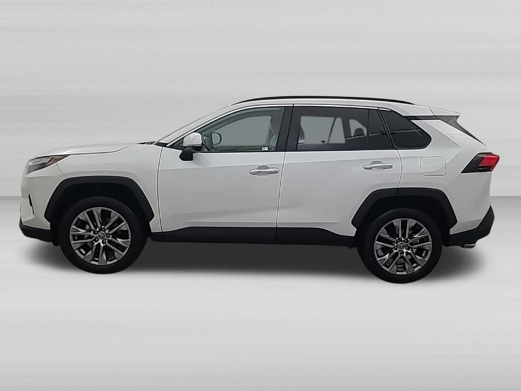 Used 2025 Toyota RAV4 Limited w/ Weather Package AWD/4WD image 8