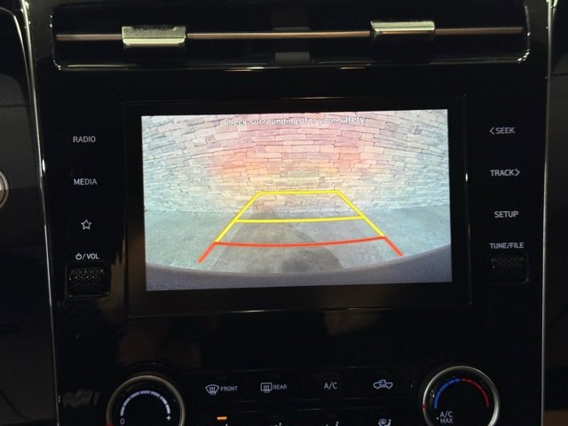 Used 2023 Hyundai Santa Cruz SEL image 9