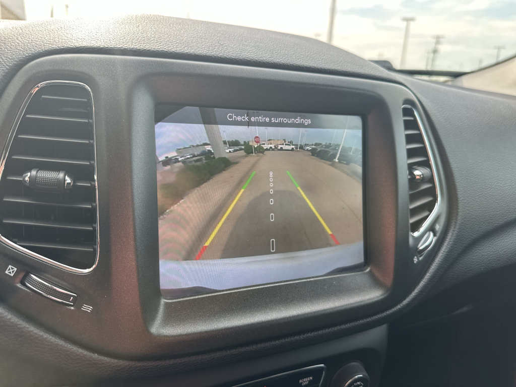 Used 2020 Jeep Compass Trailhawk AWD/4WD image 18